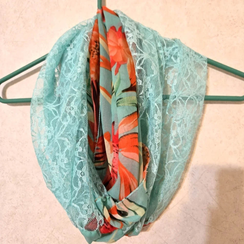 LACY SUMMER SCARF